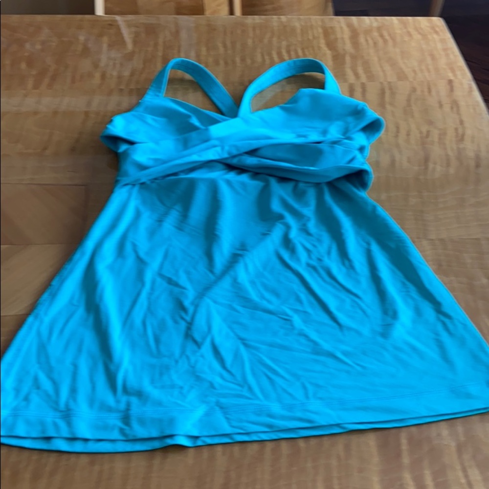 Lululemon tank